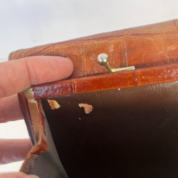 Anne Klein St Thomas Faux Croc Leather Bi Fold Wallet Kiss Clasp Change Purse - Picture 14 of 14